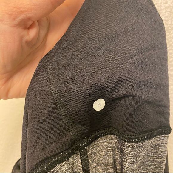 Lululemon run Tame Me Cinch Bungee Toggle Black Iris gray Tank Top size 8 - Picture 7 of 10